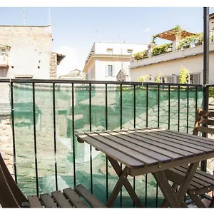 M9 Pantheon Attic 10 Apartment Rome