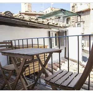 M9 Pantheon Attic 11 Apartment Rome